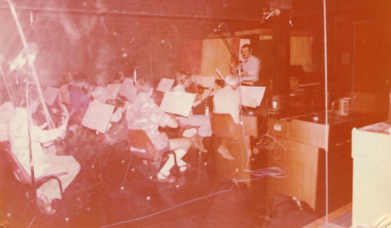 Ric Formosa conducting strings for 'Diamantina Cocktail' - Armstrong Studios (February 1977)